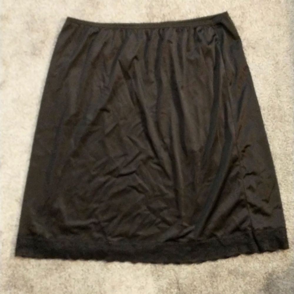 22" Black Slip, Size XL - Picture 1 of 5